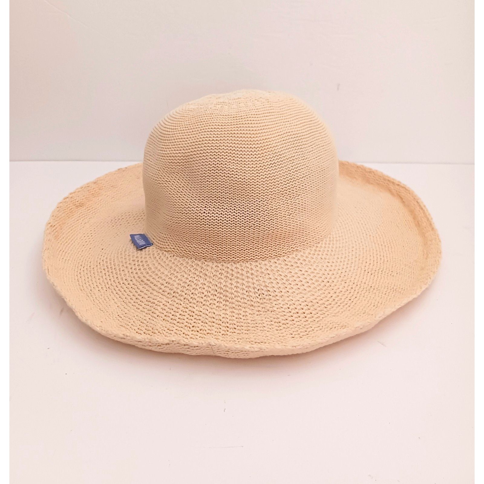 Wallaroo Victoria Wide Brim Hat Light Yellow Upf 50+ Breathable Lightweight — image 2 of 8